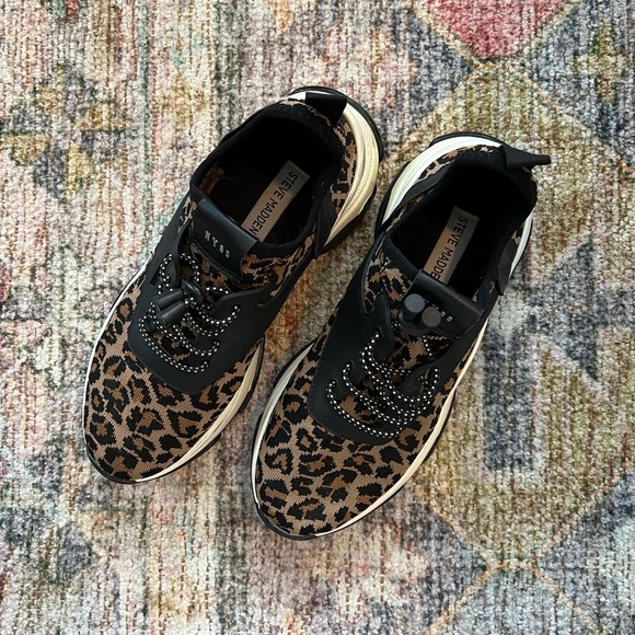 Steve Madden NY90 Tennis Shoes - Picture 2 of 7